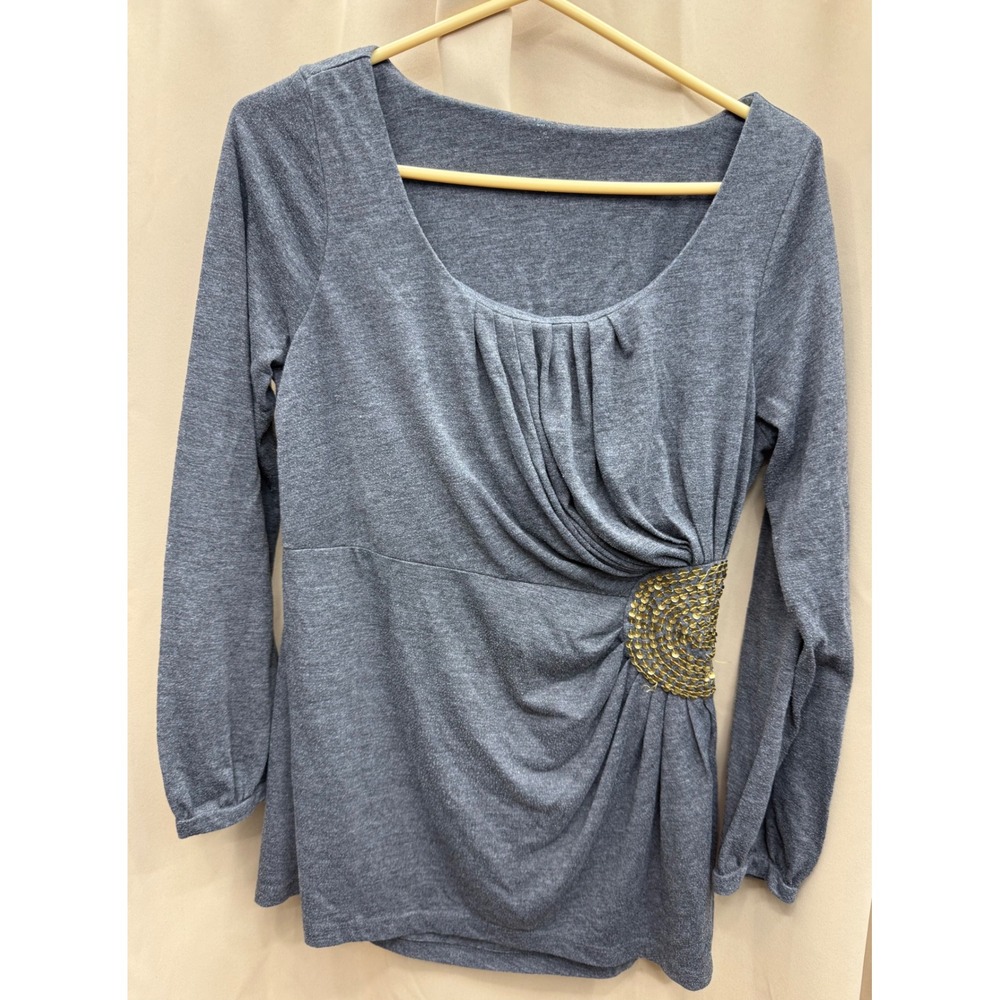 Womens Gray Long Sleeve Scoop Neck Blouse Ruched Gold Chain Detail Top